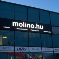 1153-világító-betű-doboz-molino-irodaház-szentendre