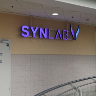 SYNLAB világító betűdoboz 1153