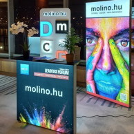 1367-világító-pop-up-pult-uniceo-rendezvény_molino