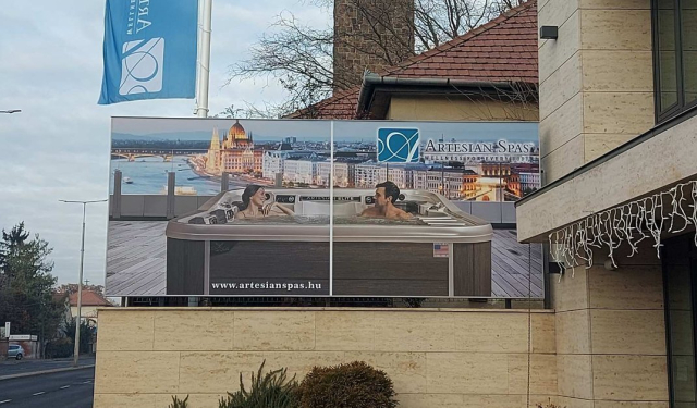 Artesian Spas - külső és belső dekoráció