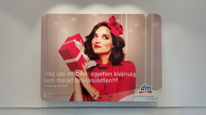 dm üzletek téli hangulatban