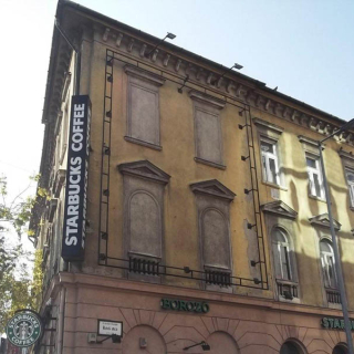 Egyedi fém fogadó szerkezet