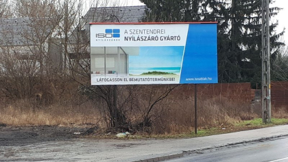 Óriásplakát kampányba kezdett az ISO Ablak Kft.