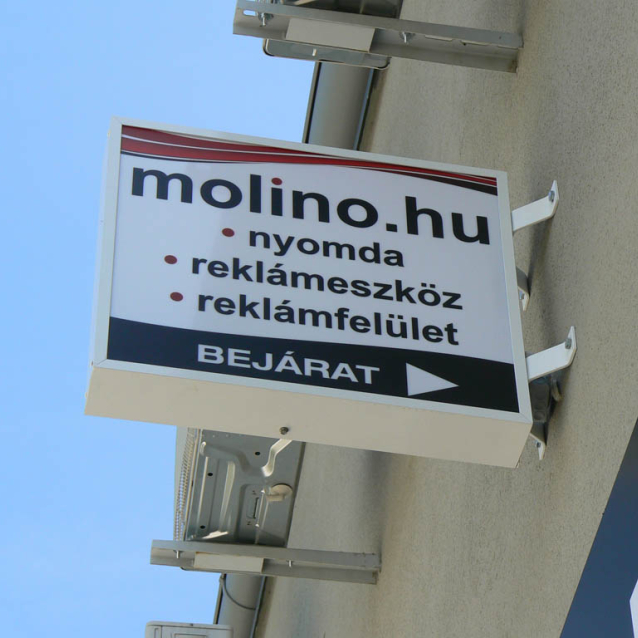 Kétoldalas konzolos Világítódoboz alulról