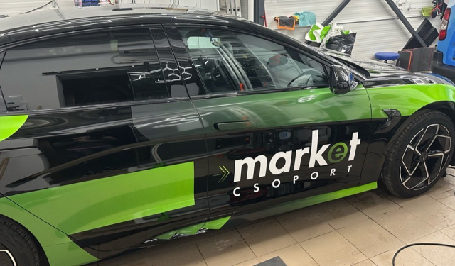 Flotta dekoráció a Market Zrt-nek