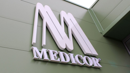 Medicor Elektronikai Zrt. – világító reklámeszközök