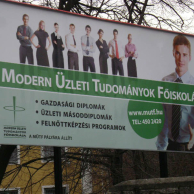 Óriásplakát tábla