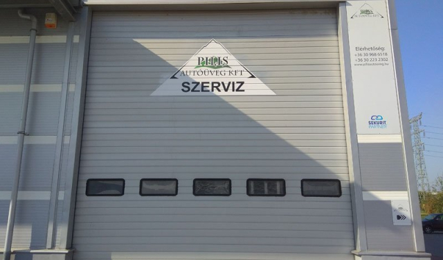 Pilis Autóüveg Kft. dekorációs munkák