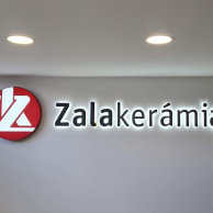 Zalakerámia_háttérvilágított_betű_1155